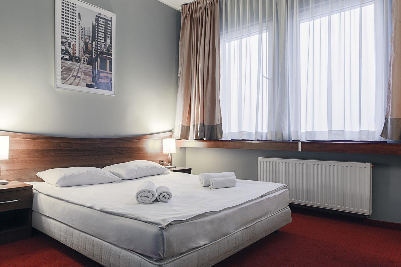 M Hotel Łódź Exteriör bild